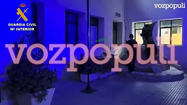 Traslado a los juzgado del presunto autor del asesinato de dos guardias civiles en Barbate