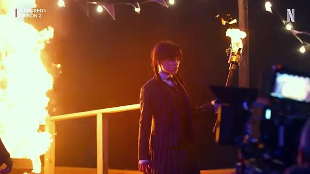 Mercredi - saison 2 BONUS VO STFR Première images des coulisses