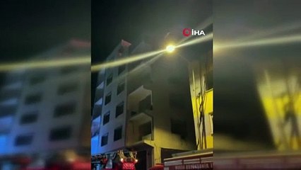 Video herunterladen: Bursa'da korkutan yangın