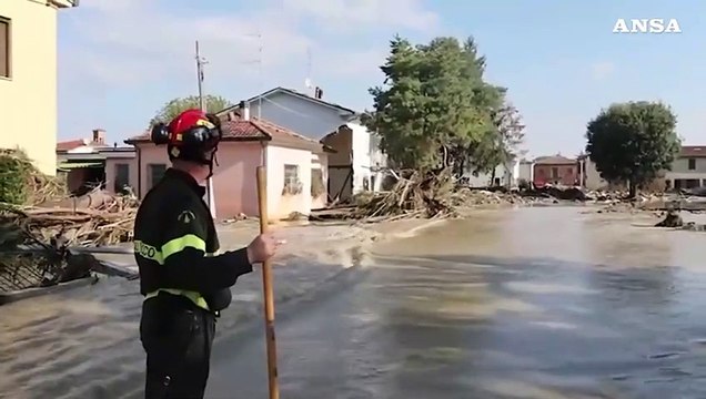 Maltempo Emilia-Romagna: a Traversara le strade sono ancora fiumi