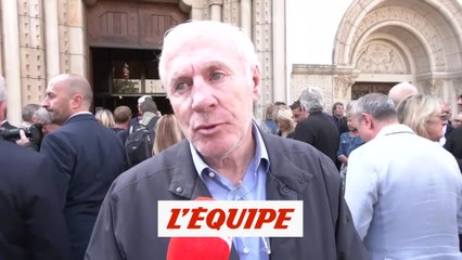 Скачать видео: Fernandez : « Didier Roustan a énormément compté dans ma vie » - Foot - Disparition