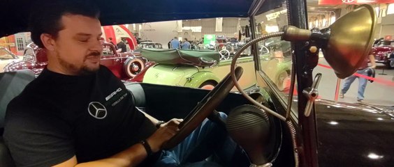 Experience the Excitement at Retro Motor Show 2024 🚗