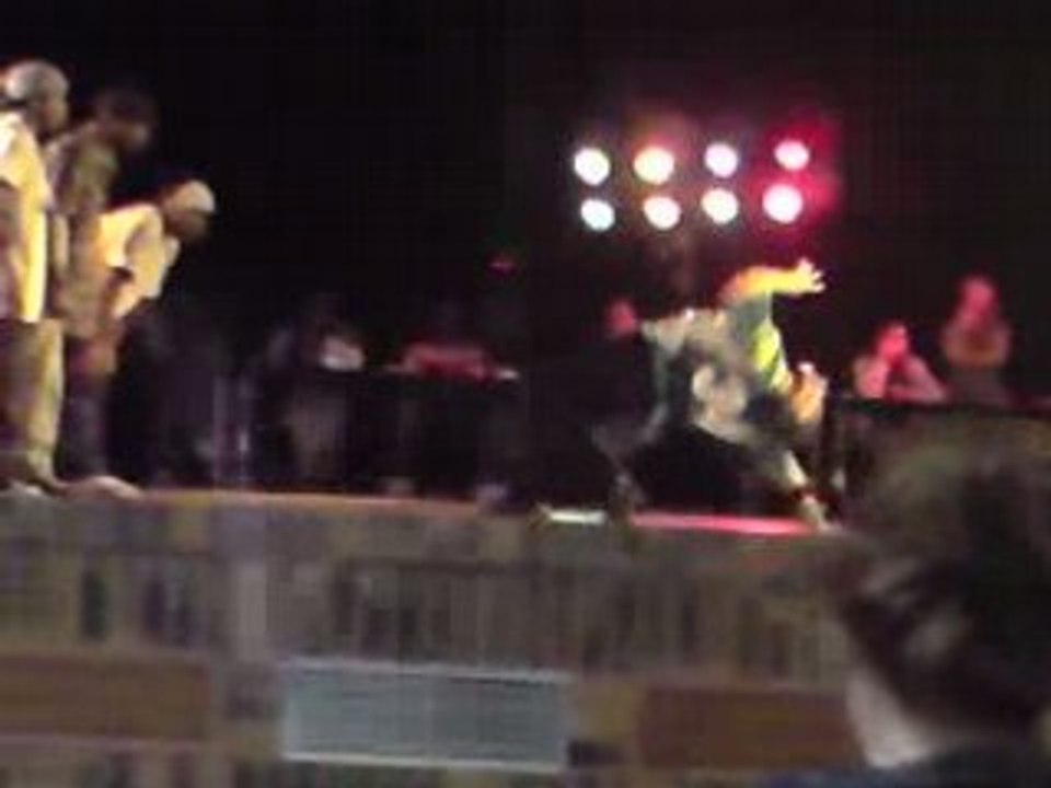 Ethny leust vs pekin express