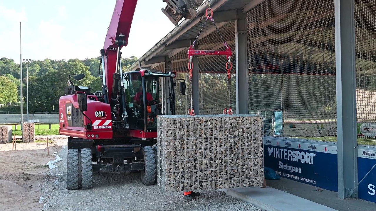 Treuchtlingen Bauarbeiten Lärmschutzwand Freilufthalle