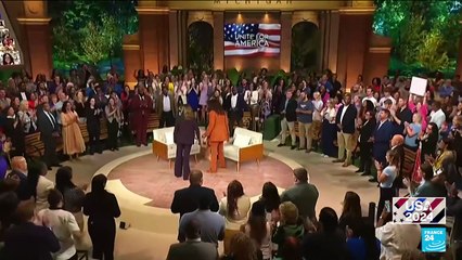 Harris and Oprah hold star-studded US election rally