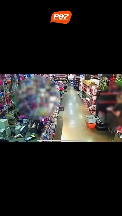 Homem mata namorada com espada e invade loja para também matar a ex em Goiás