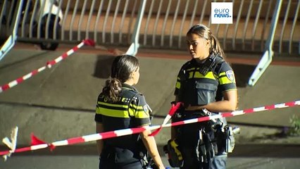 Polícia procura testemunhas de esfaqueamento mortal em Roterdão. Suspeito foi detido