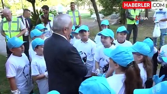 Başkan Özdemir, Çevre Temizliği İçin Öğrencilerle Bir Araya Geldi