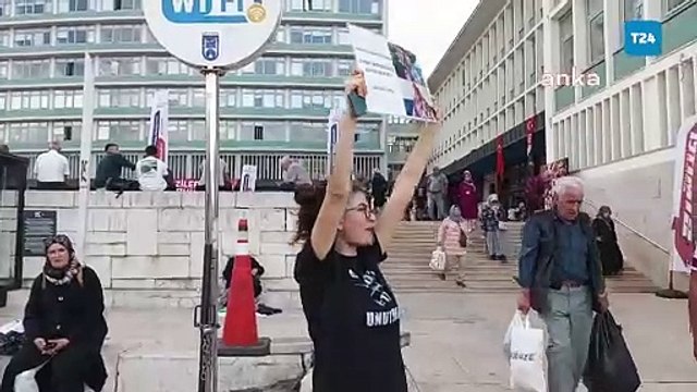 Depremzede Döne Kaya'dan Yeni Ankara Adalet Sarayı tepkisi: ''Bizler saray değil, adil bir şekilde yargılamanın yapıldığı mahkemeler istiyoruz''