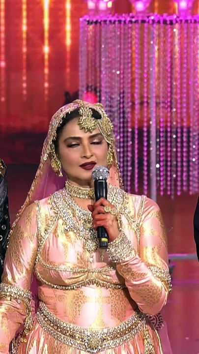 10 saal baad perform karti hai Rekha ji