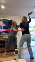 'Gazze Kasabı'nı ekranda gören kadın, televizyonu imha etti!