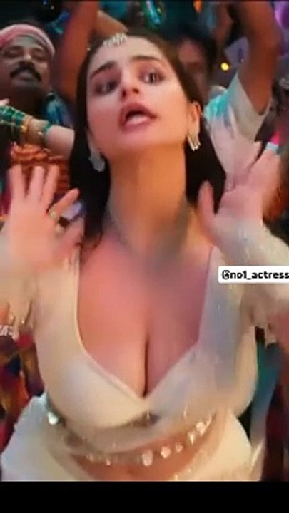 What is her name   ...From the magnetic presence of Nayanthara, the versatile performances of Samantha Akkineni, and the powerful portrayals of Anushka Shetty to the graceful charm of Trisha Krishnan, these leading la