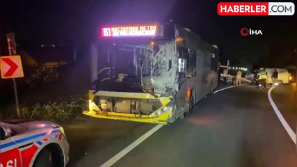 Sarıyer'de İETT Otobüsü ve Minibüs Kafa Kafaya Çarpıştı: 2 Yaralı