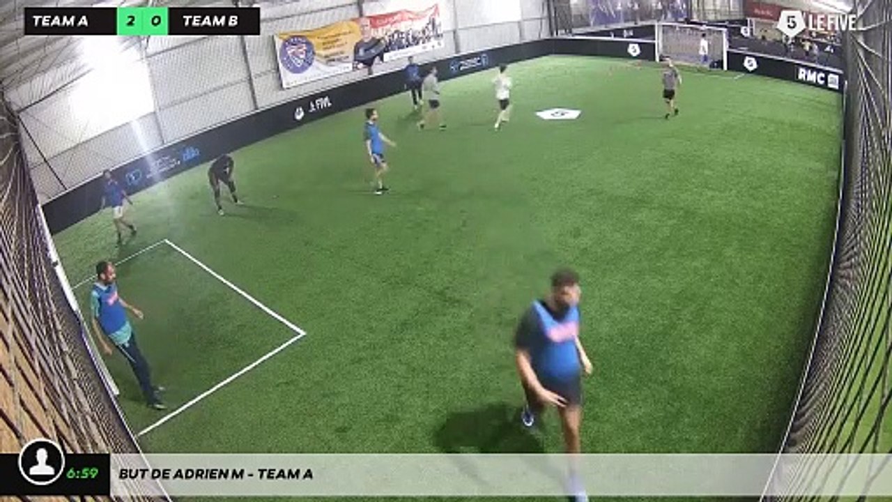 But de Adrien M - Team A