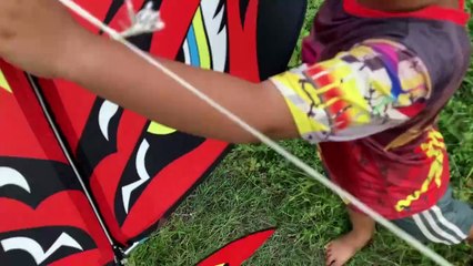 Hướng dẫn idol 4 tuổi cách thả diều sáo và cái kết