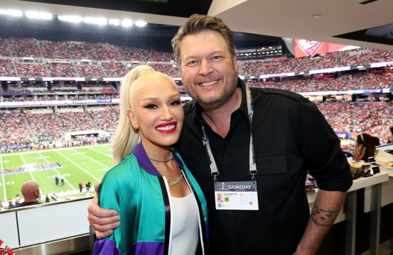 Blake Shelton has compared his and Gwen Stefani's relationship to that of Taylor Swift and Travis Kelce