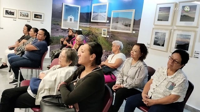 La escritora Alicia Flores presenta su libro de cuentos “Alcanzar el sol”