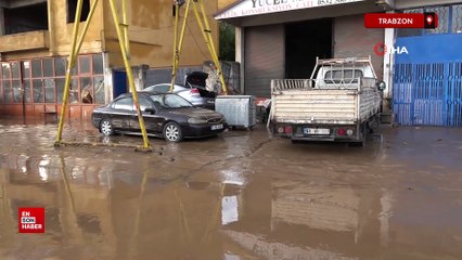 Trabzon'da çamur deryasına dönen ilçe görüntülendi