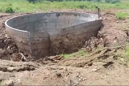 Pratapgarh : प्रतापगढ़ के बसेरा में अचानक कुआं धंसा, बड़ा हादसा टला