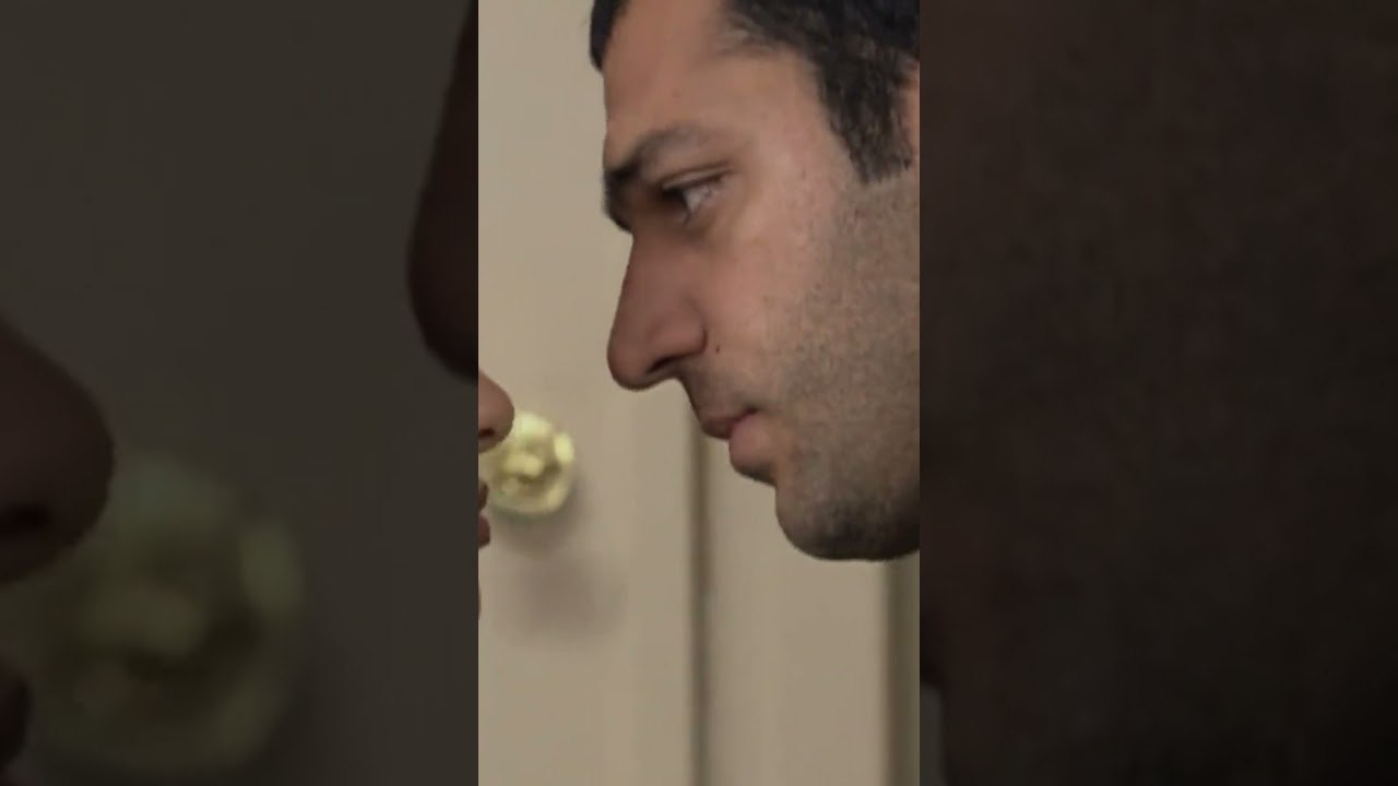 Recibí un beso antes del trabajo  | Amor y Castigo #shorts