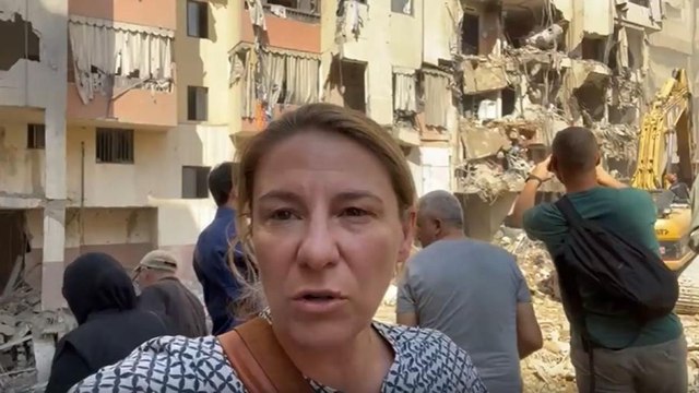 Nel quartiere di Beirut dove è morto il comandante di Hezbollah, Aqil: soccorritori ancora al lavoro