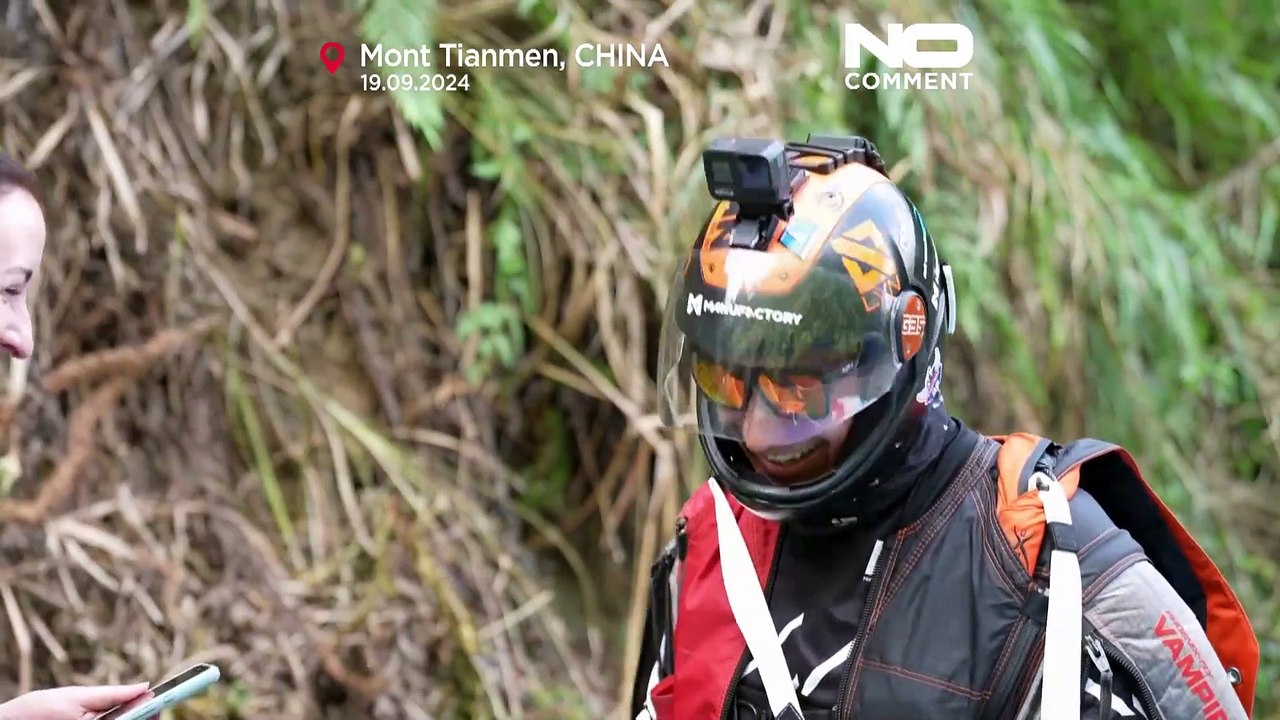 Συγκλονιστικές πτήσεις στο παγκόσμιο πρωτάθλημα Wingsuit