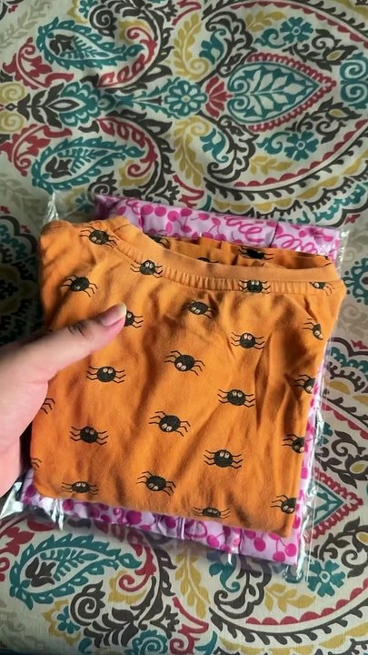 Mini vlog-1 : road trip to Islamabad because we’re off to NATHIAGALI ⛰️ also, let me know if you think i should start making more mini vlogs like these. Thankyou. ✨