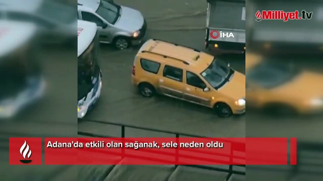 Adana'da şiddetli yağış sele dönüştü! Araçlar su içinde kaldı