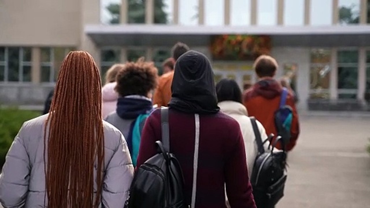 SnapSave.io-The Terrifying True Story of a Haunted Flat in Delhi (Horror Stories)