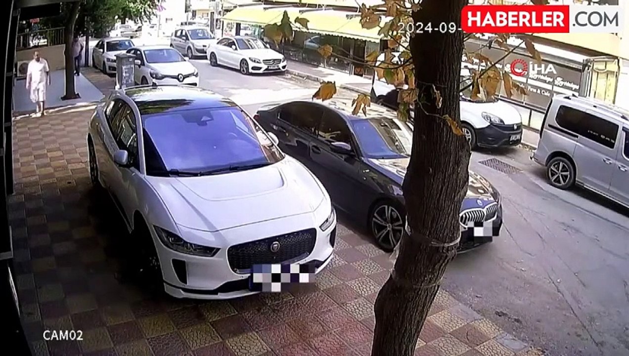 İzmir'de Borç Kavgası Kanlı Bitti: Baba ve Oğul Tutuklandı