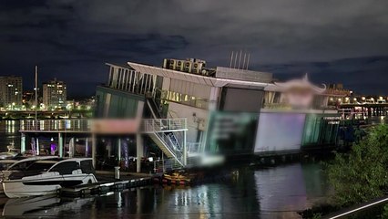 서울 잠원동 한강 선박 건물 기울어...1층 식당 물에 잠겨 / YTN