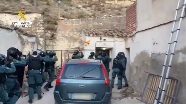Vídeo| La Guardia Civil desmantela una plantación de marihuana en la provincia de Zaragoza