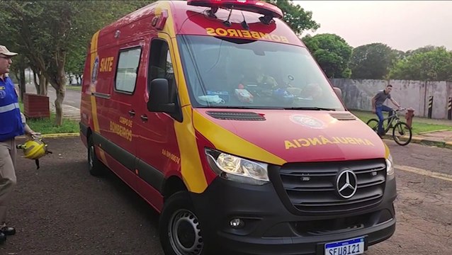 Idosa de 74 anos sofre queda durante caminhada matinal e precisa do atendimento do Siate
