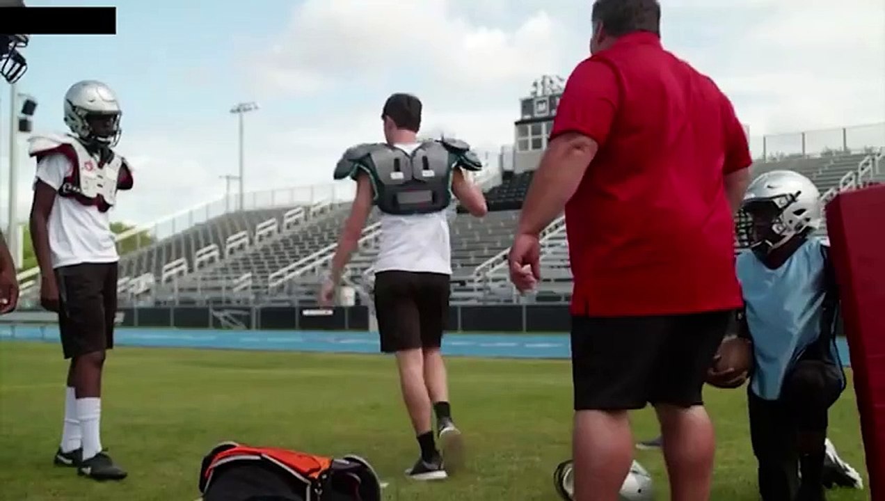 Sinister Seduction (2019) Hollywood Movie Explained in Hindi _ Older Woman Younger Man Relationship(480P)