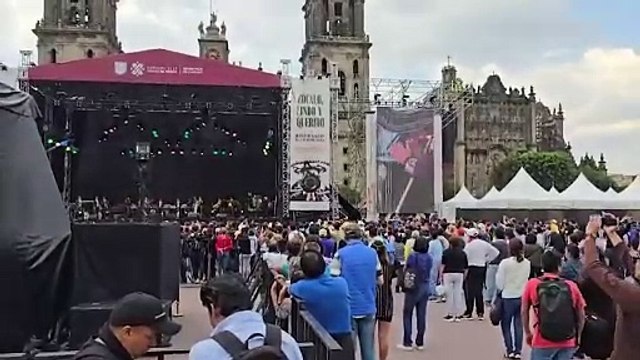 Maratón de Mariachis en el Zócalo capitalino reúne a cientos de mexicanos en un gran ambiente