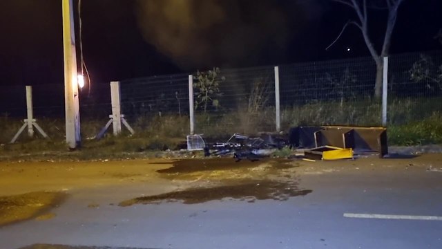 Tá pegando fogo! Incêndio em móveis provoca rompimento em cabo de alta tensão no Cataratas