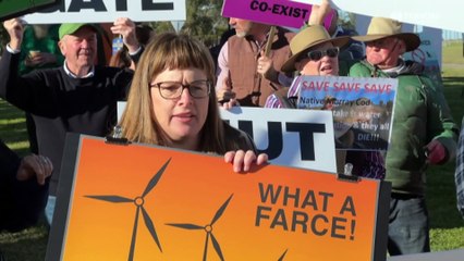 Renewable wind and solar farm on the Hay Plain in NSW to boost economy, built sustainable farms