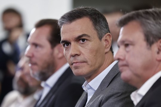 La Firma de Carlos Cuesta. Este cohete es una miseria