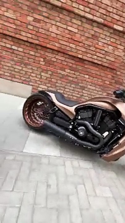 Harley-Davidson V-Rod muscle custom by BOX39 from Russia 720x1280