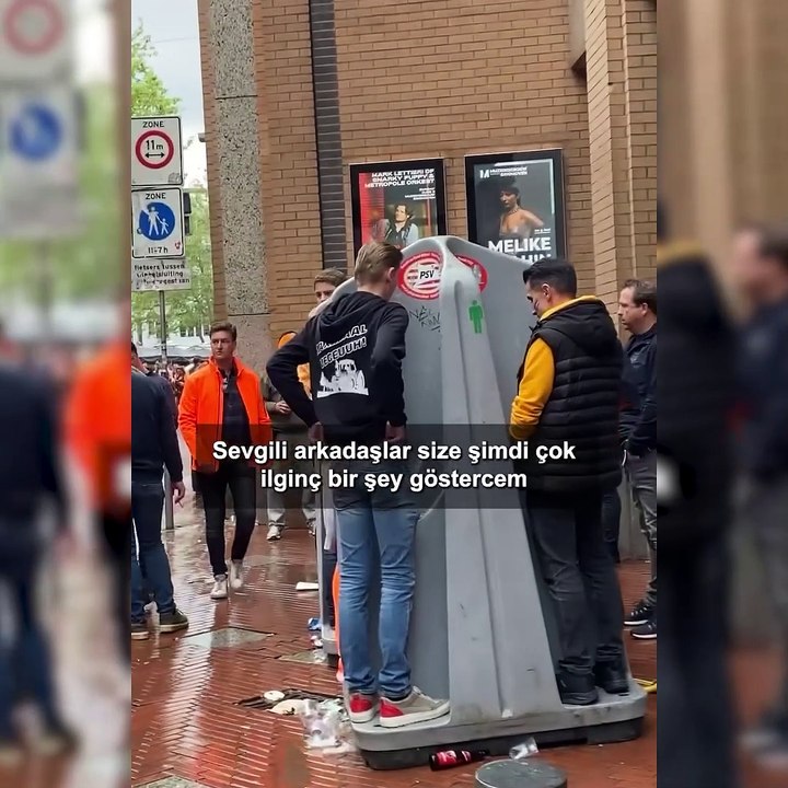 Hollanda'da Yok Artık Dedirten Görüntüler: Sokakta Pisuvar