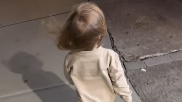 Sassy Boston toddler wants traffic to 'Buzz Off' after being annoyed by honking noises