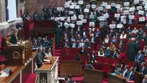 Barnier desvela a sus ministros en un gabinete dominado por los afines a Macron