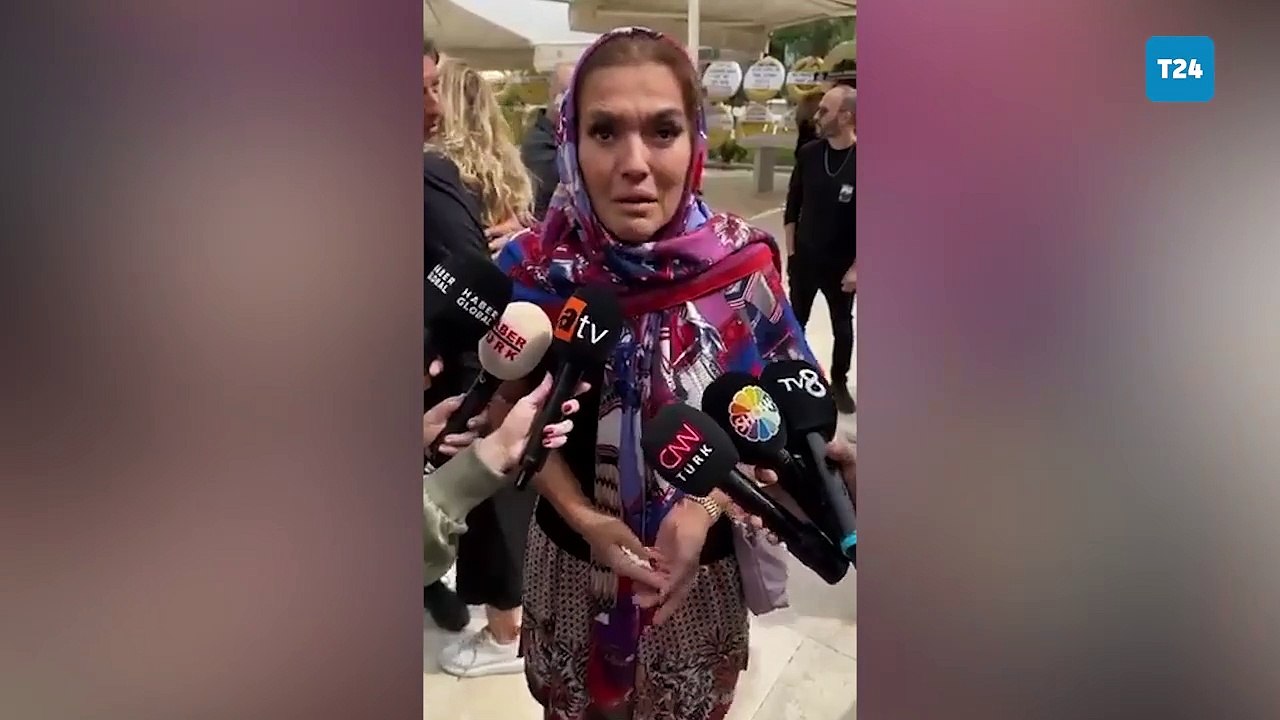 Metin Arolat’ın cenazesinde gözyaşlarına hakim olamayan Demet Akalın: Kimseyle küs gitmek istemiyorum