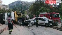 Hatay'da Hafriyat Kamyonu Kaza Yaptı: 4 Yaralı