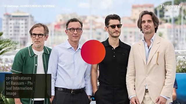 Dans le bureau de Dimitri Rassam : une pièce très décorée, ses enfants Darya et Balthazar omniprésents