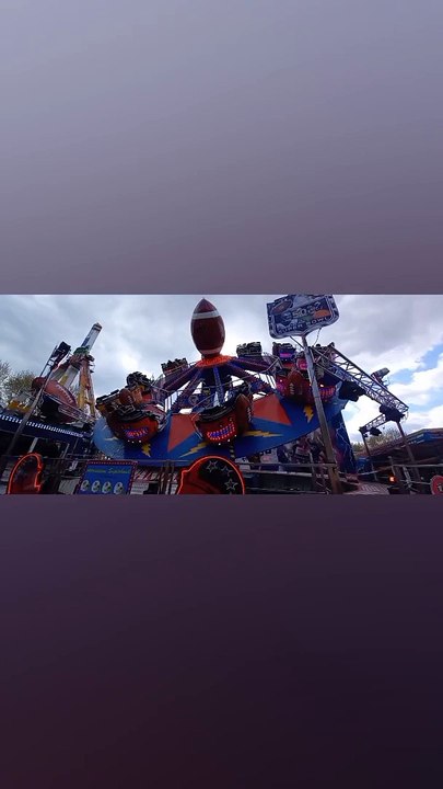 Foire des Rameaux de Grenoble 2023  #france #grenoble #divertissement  #sensations #manège #foire  (10)