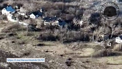 Saking Paniknya ! Tank Ukraina Sampai Tabrak Tiang Listrik Saat Diserang UAV Rusia!