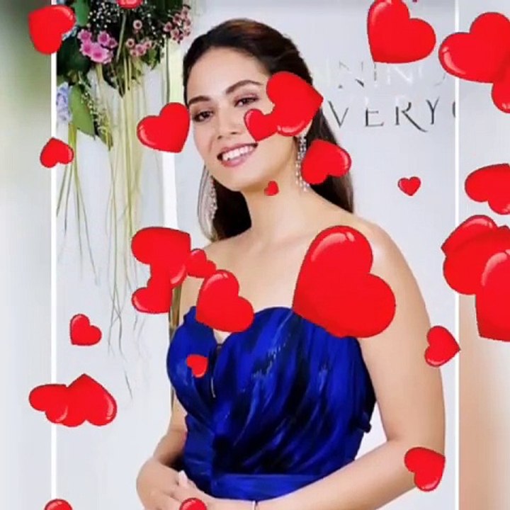 Mira Rajput is a Delhi girl but has her roots in Punjab. She came into limelight after married one of the most handsome and dashing actor of the B-Town, Sahid Kapoor. Mira loves to calling Shahid with the name ‘Shadoo’ and Actor Shahid Kapoor gifted mira