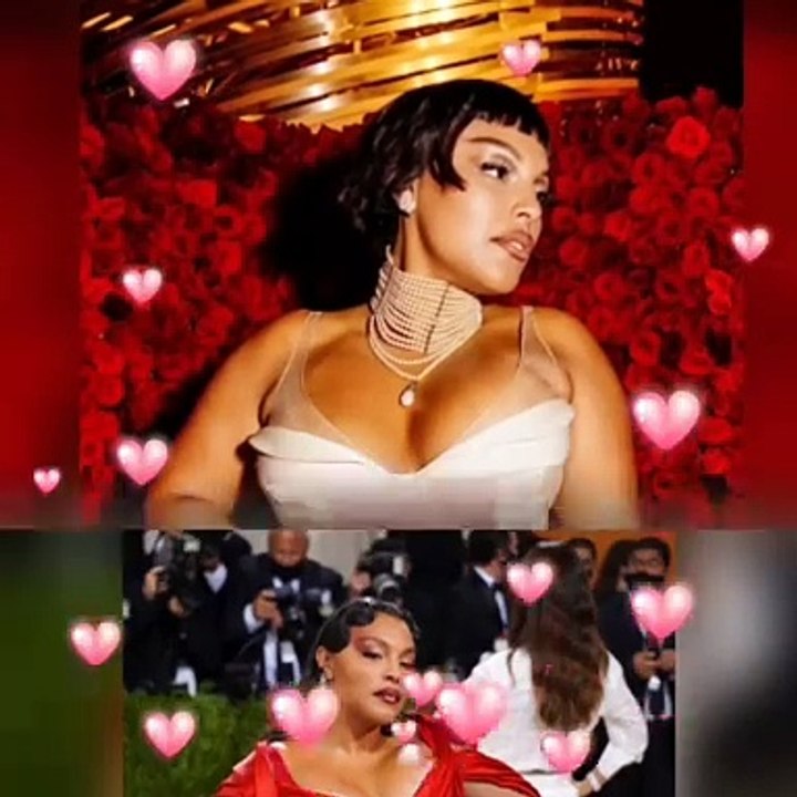 Paloma Kai Shockley Elsesser (born April 12, 1992) is an American model.[3]  Paloma Elsesser  Paloma Elsesser in November 2019 Born Paloma Kai Shockley Elsesser April 12, 1992 (age 32) Camden, London, England Nationality American, British and✨❤️✨(1080p60)