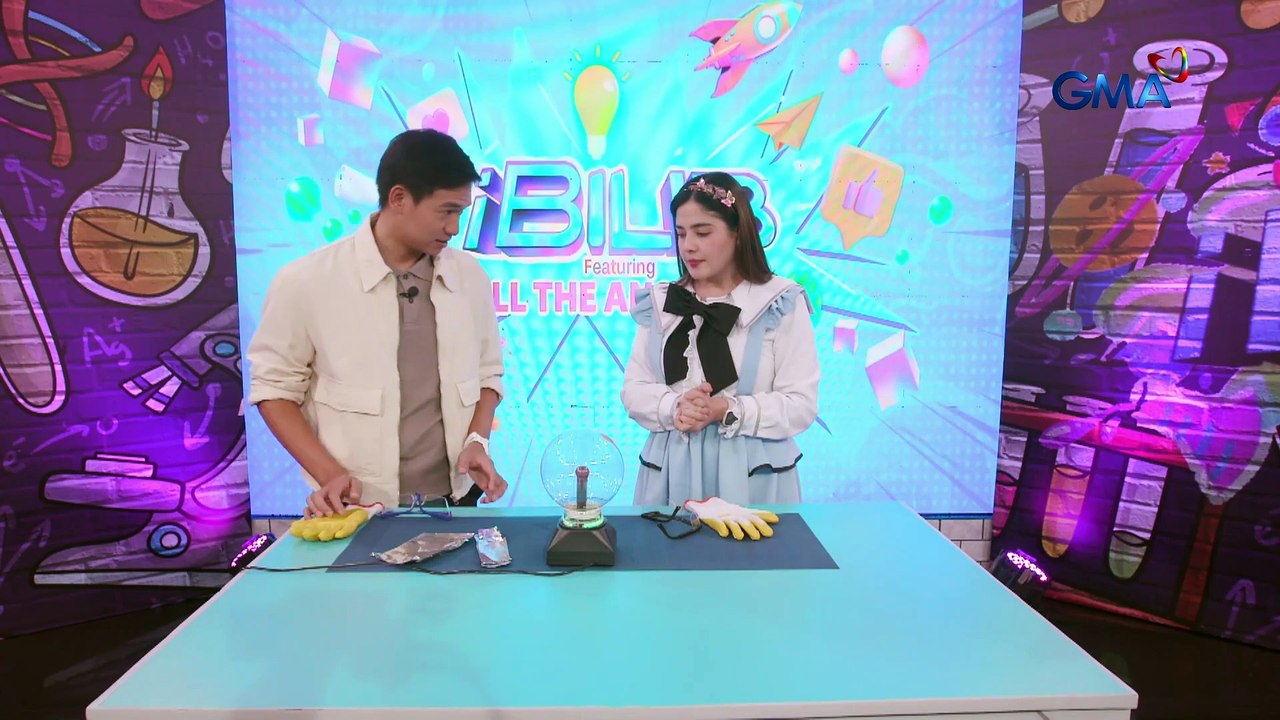 iBilib: An electrifying experiment with plasma globe!